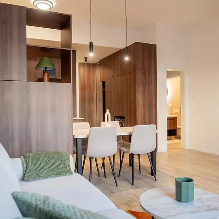 Naiti Deluxe Cassovar With Aircon And Terrace * Kassa